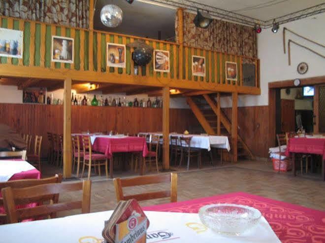 Pension U Kastanu Карлові Вари Екстер'єр фото
